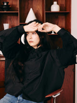 swirled-sleeve boxy blouse スウェルドスリーブボクシーブラウス