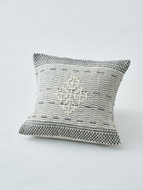 ハンドメイドクッションカバー AMA ZA ブラック・ホワイト