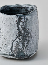 林友加 志野湯呑 A (黒グレー・縦)