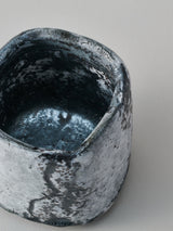 林友加 志野湯呑 A (黒グレー・縦)