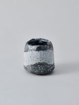 林友加 志野ぐい呑み C(黒グレ-・横)木箱付き