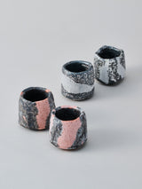 林友加 志野ぐい呑み A(ピンク濃グレ-・縦)木箱付き