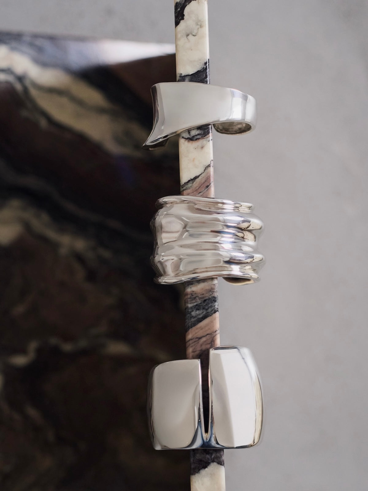 JOAQUIN BERAO（ホアキン ベラオ）Bangle LINEA SV 03 シルバー