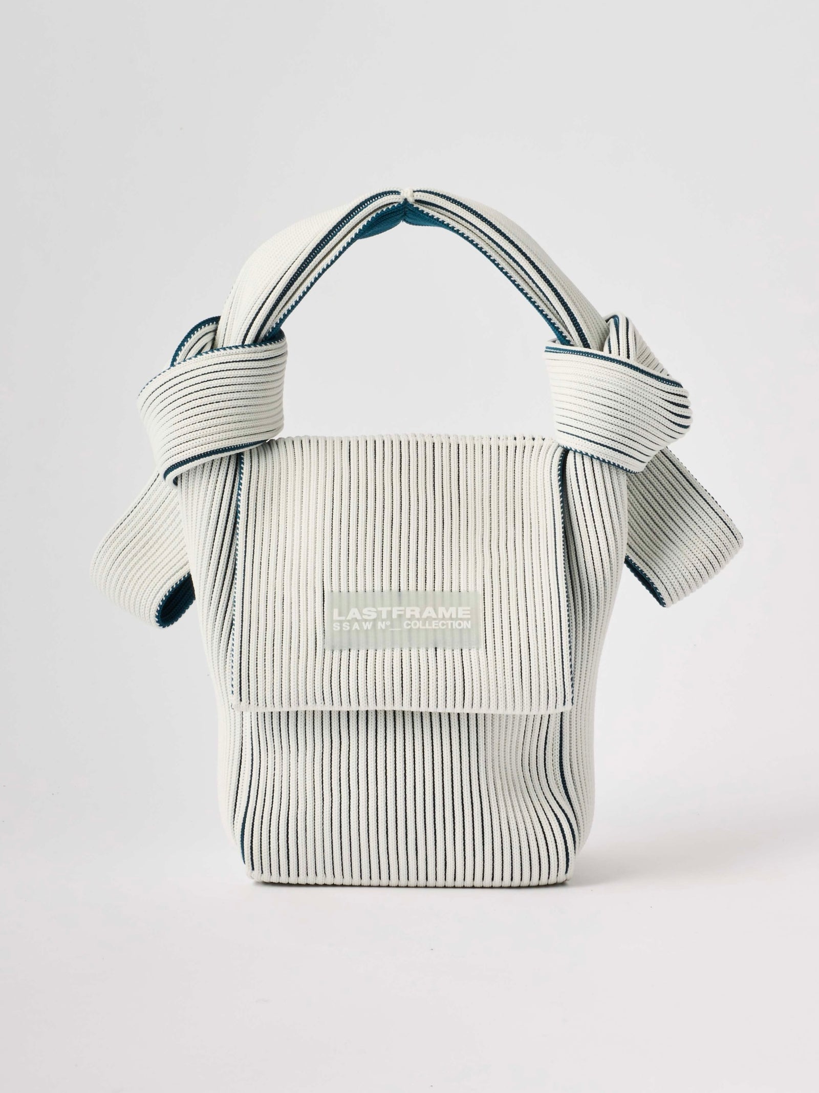 LASTFRAME ラストフレームOBI TOTE LARGE 【白×赤】 LASTFRAME ラストフレームOBI TOTE LARGE 【白×赤】 バッグ