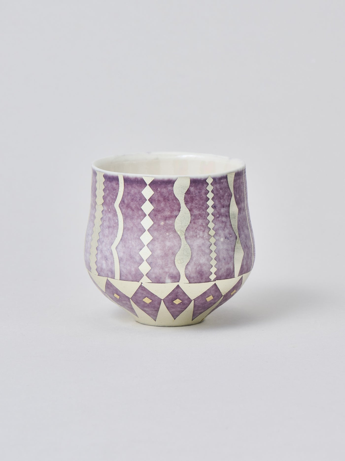 高橋朋子《紫光彩酒盃 豊咲》（T7） – Numero CLOSET