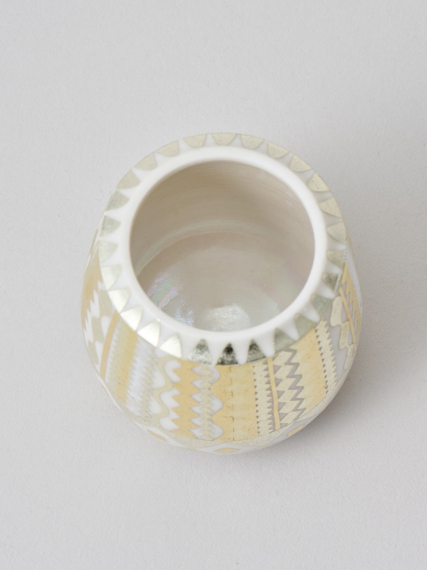 【値下げ】高橋朋子　薄器　蓋もの　茶道具　作家直筆共箱＆包布付き　未使用美品 高橋朋子《金銀彩薄茶器 游ぐ月》（T6） – Numero CLOSET