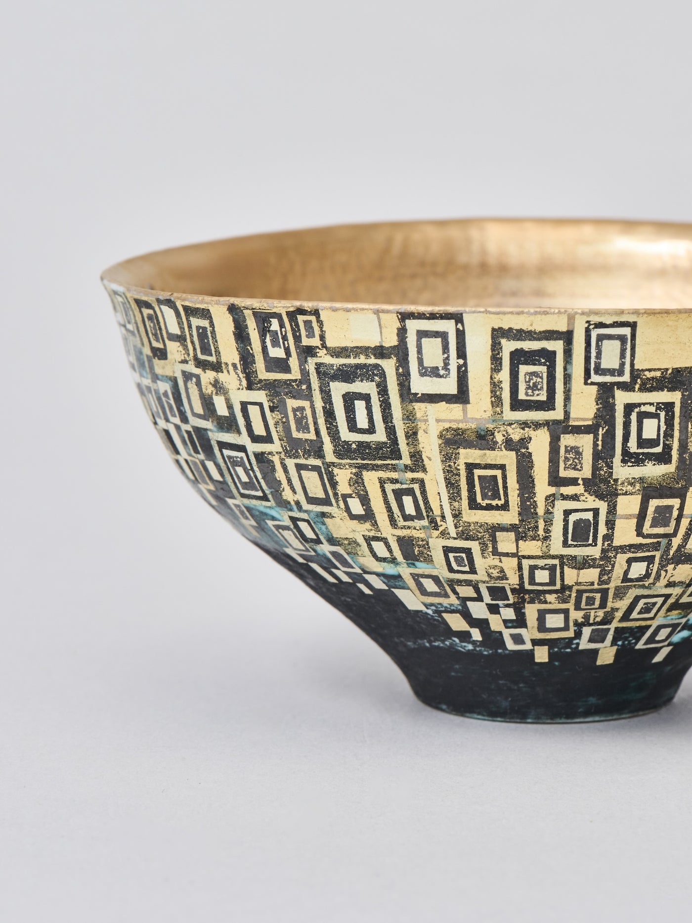 2904 根元和嶋製　沈金花草　三重盃 2904 根元和嶋製 沈金花草 三重盃 【公式通販】