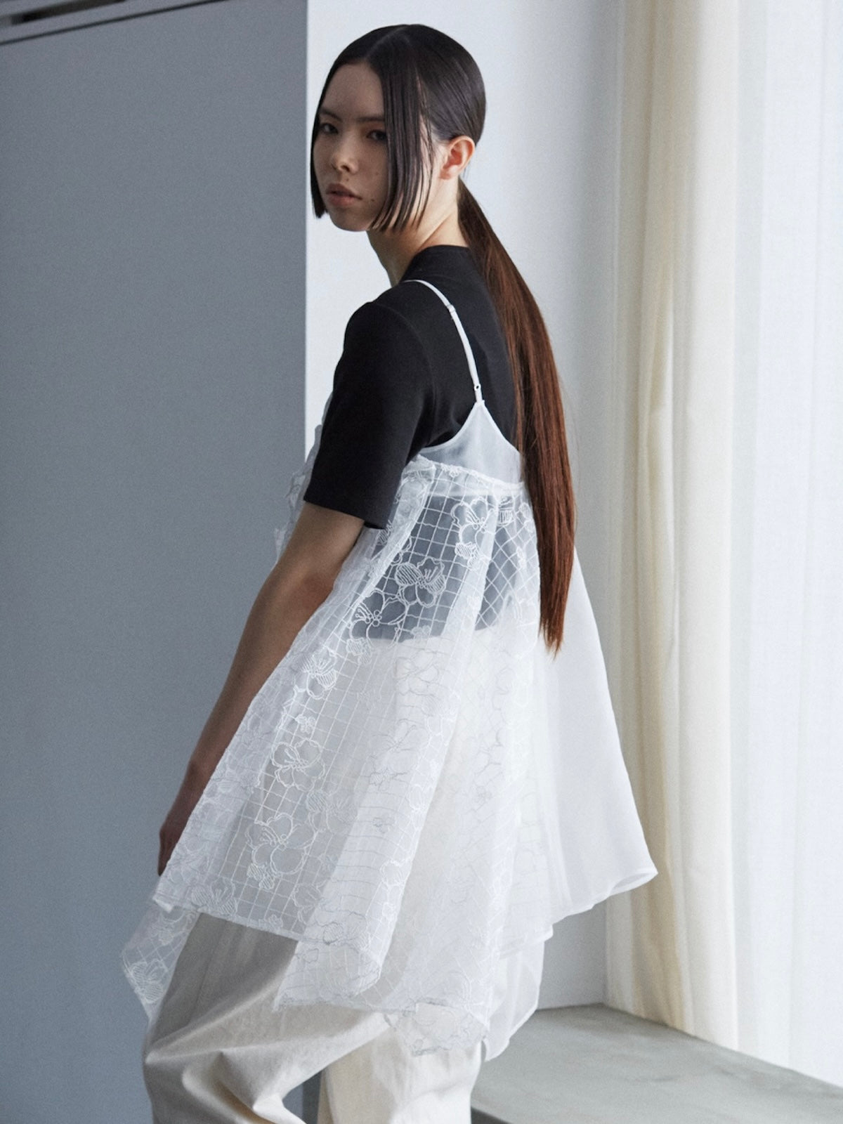 RIV NOBUHIKO（リブ ノブヒコ）AMY EMBROIDERY TOP ビーズ刺繍シアー