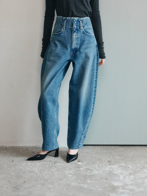 TAPERED JEAN TROUSERS テーパードデニムトラウザー