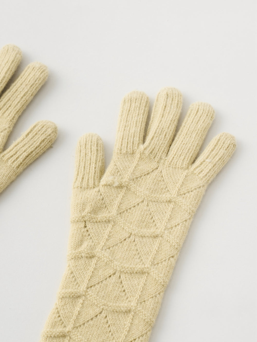JUUKIFF（ジューキフ LACE GLOVES IN WOOL ウールレースニット