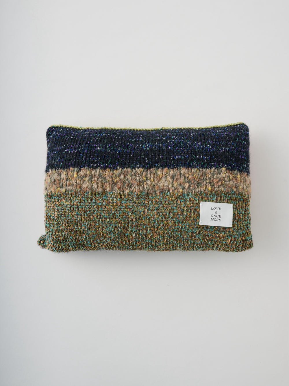 LOVE it ONCE MORE（ラヴィットワンスモア）ハンドメイドニット ピロー