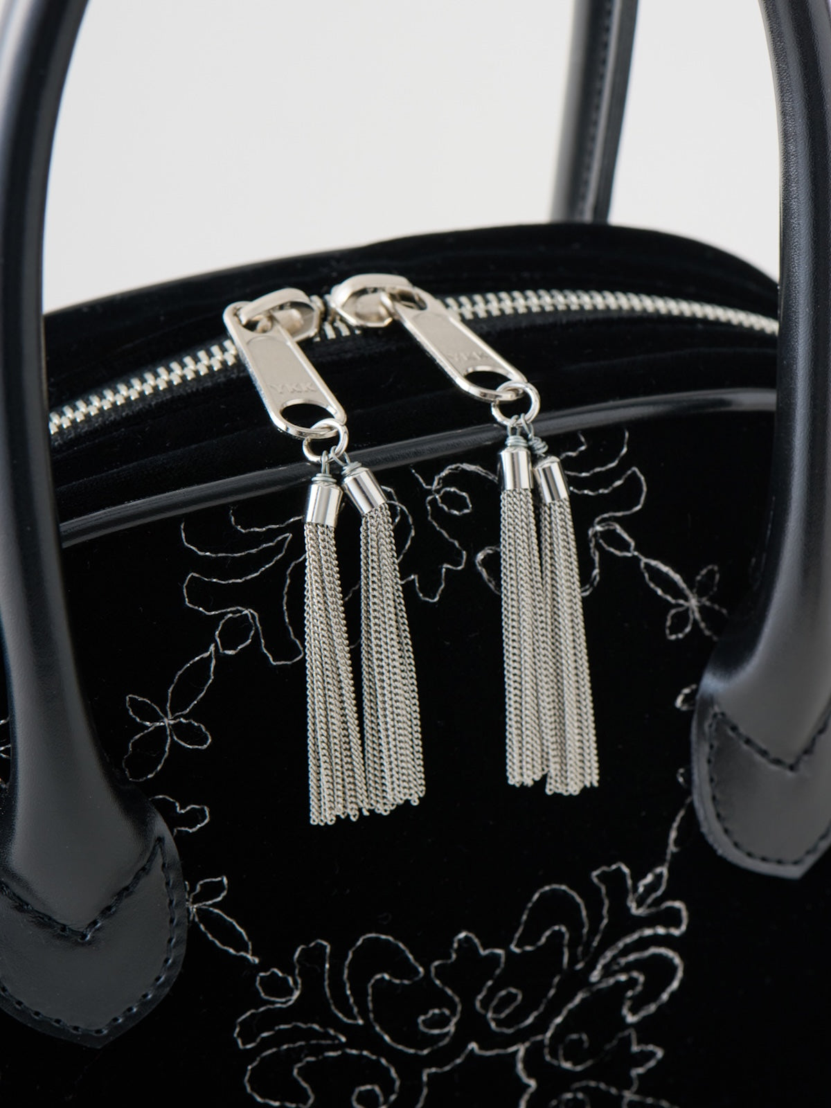 tanakadaisuke(タナカダイスケ)palace tiles velvet hand bag tanakadaisuke(タナカダイスケ)palace tiles velvet hand bag