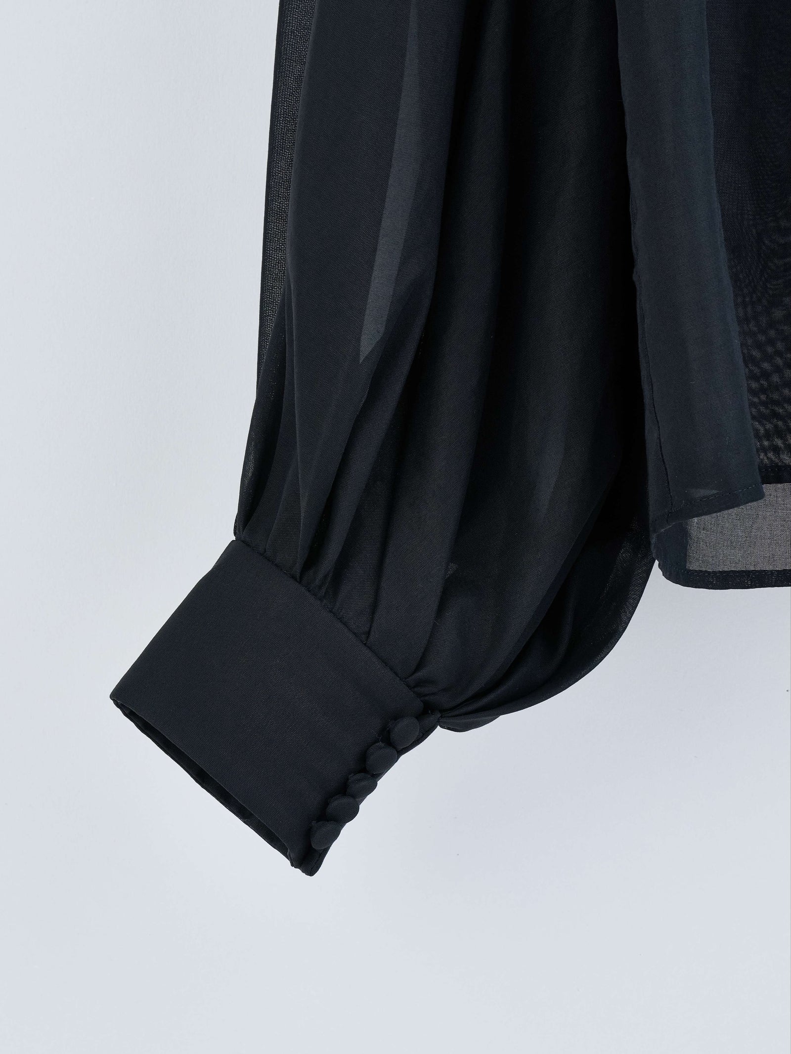OMOCHI SHOULDER BLOUSE / Black シアーブラウス – Numero CLOSET