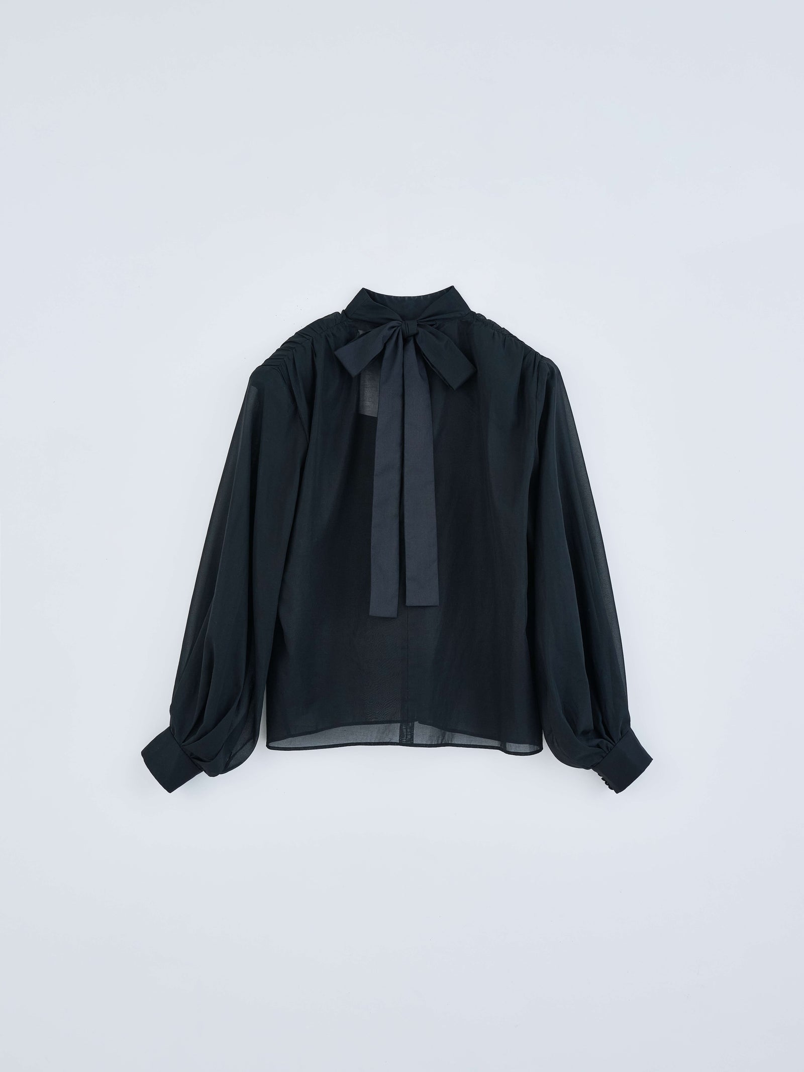 【美品】HNENGNNE OMOCHI BLOUSE / Black タグあり Cotton shirt blouse with a v-neck - Black - Sz. M - Zizzifashion