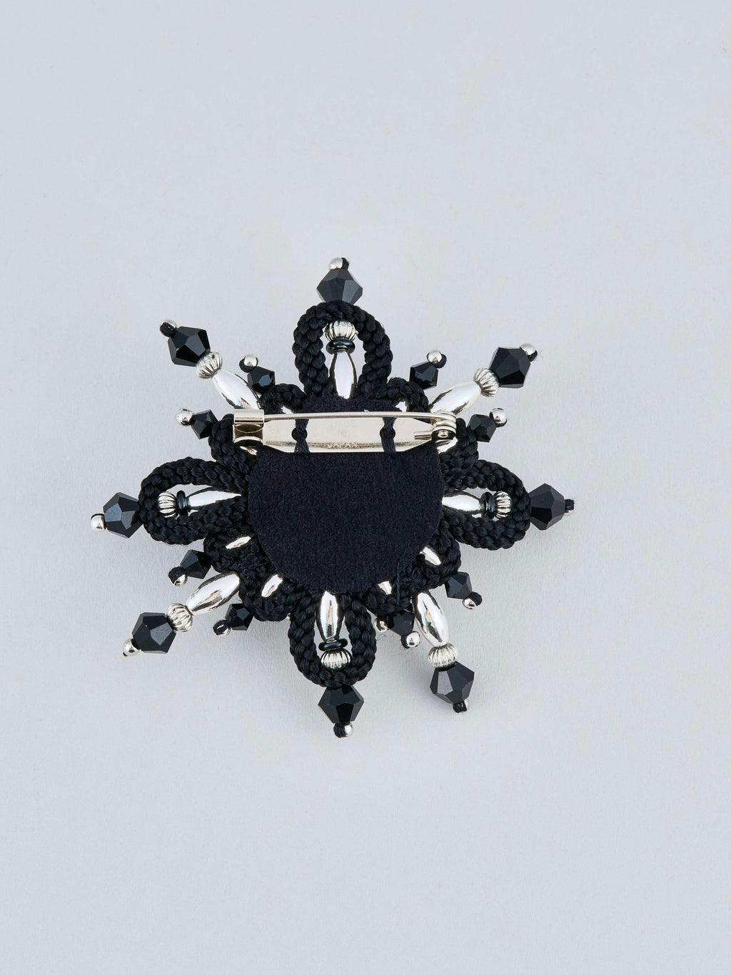 Bijou Flower Pendant Black フラワーモチーフのビジューペンダントトップ