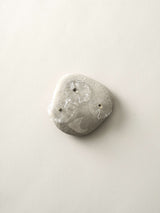 深川瑞恵  石とガラスのオブジェ ＜stone to burgeon（芽ぶく石）＞ 2