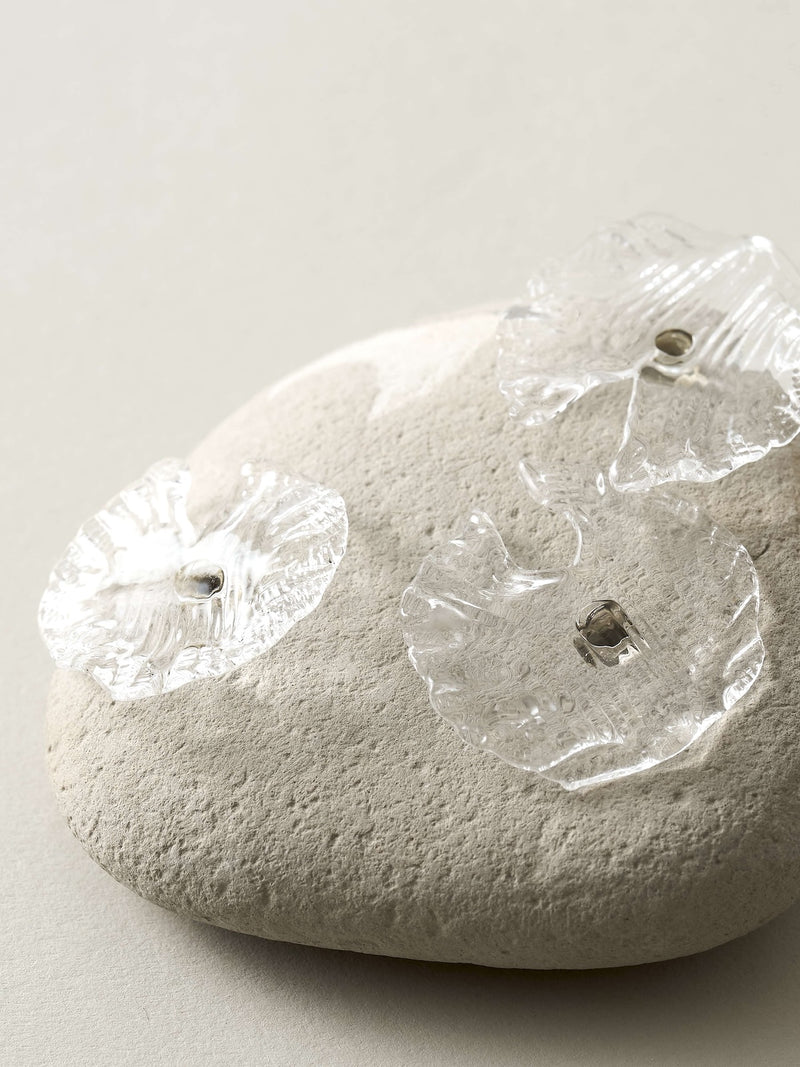 深川瑞恵 石とガラスのオブジェ ＜stone to burgeon（芽ぶく石）＞ 2