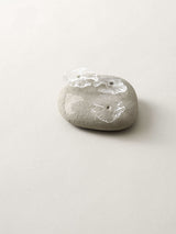 深川瑞恵  石とガラスのオブジェ ＜stone to burgeon（芽ぶく石）＞ 2