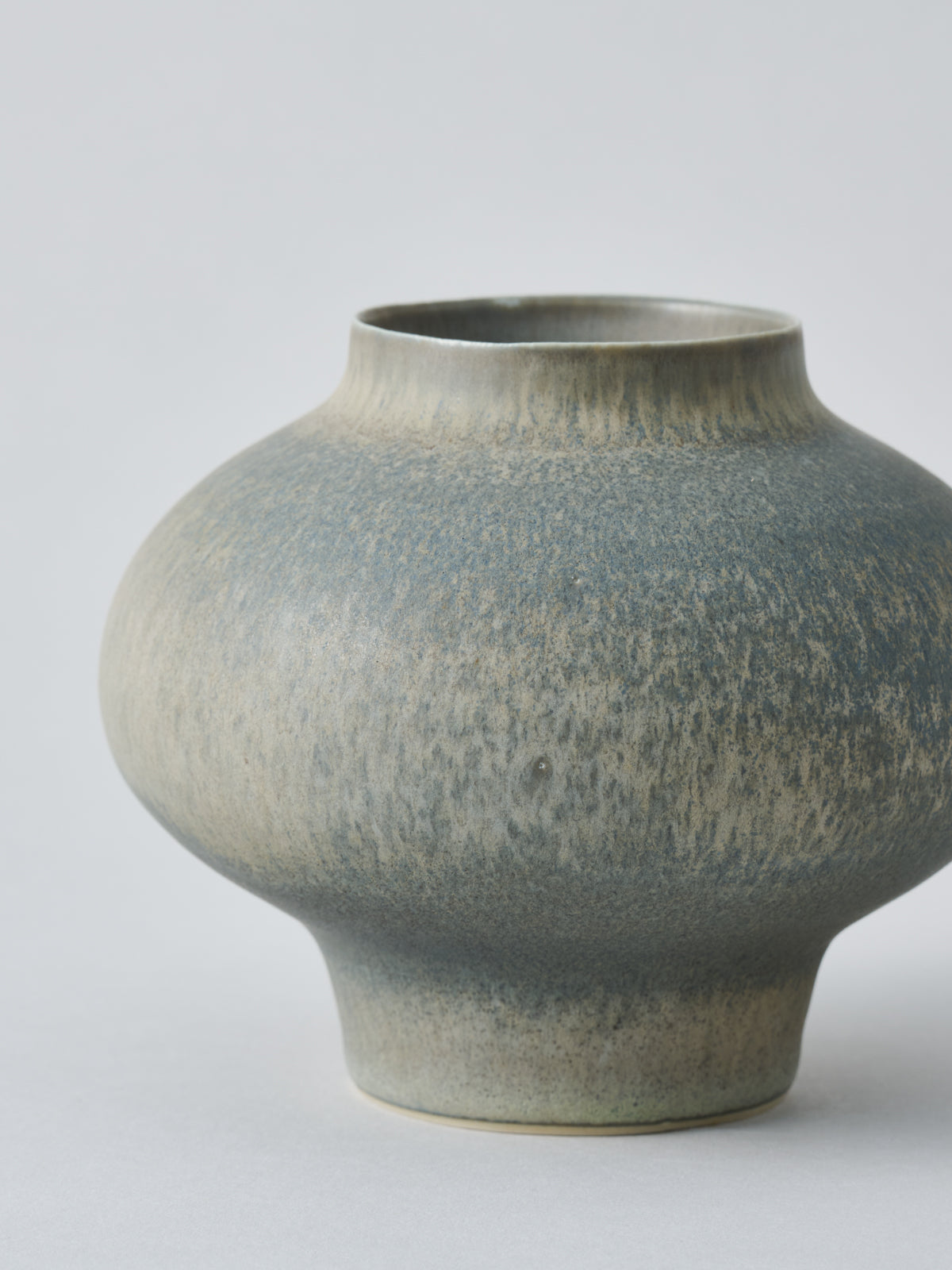 法勝寺焼　松花窯　四代　安藤真澄　花瓶 共箱 陶器 花器 フラワーベース 壺 YUKA ANDO｜安藤由香 一輪挿し 花器 フラワーベース（グレージュ）4