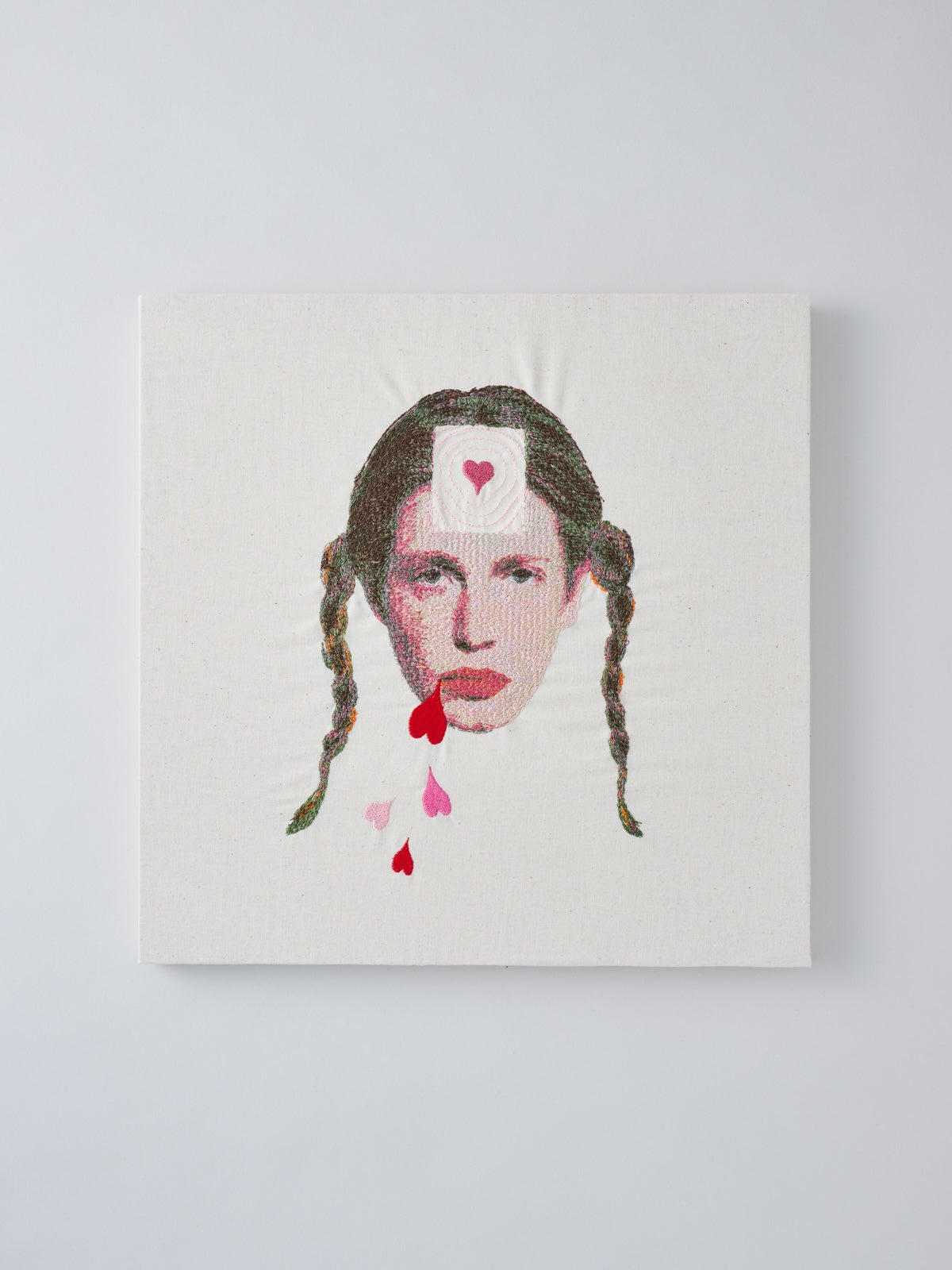 Lmrnuc 刺繍アートワークパネル《Love Surge ハートアレンジ ver