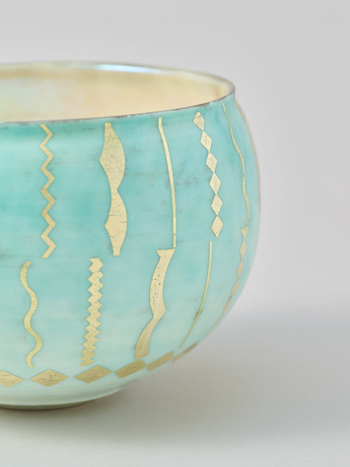 高橋朋子 茶碗《翠光彩盌 翠巒》木箱付き（T3） – Numero CLOSET
