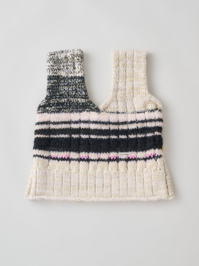 Handmade Knit Vest ハンドメイドニットベスト（ネックウェア付き）