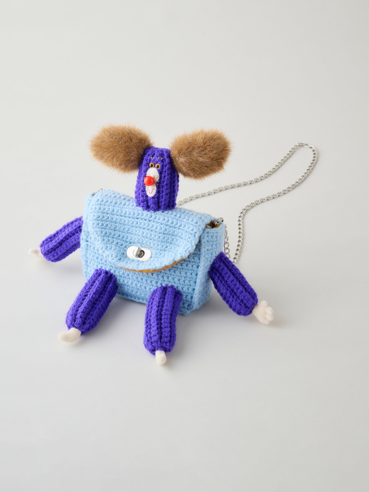 Lottaが描く、ゴースト・キャットのキャラクター「Socks」の物語