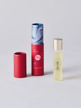 書籍『恋のすべて』（直筆Wサイン入り）＋uka nail oil 恋のすべて for Numero TOKYO（7:15／24:45）