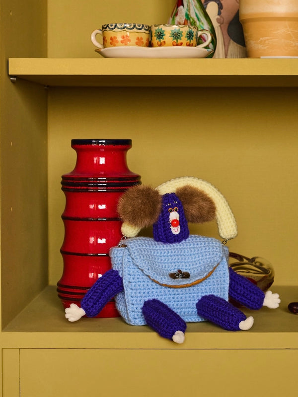 Lottaが描く、ゴースト・キャットのキャラクター「Socks」の物語